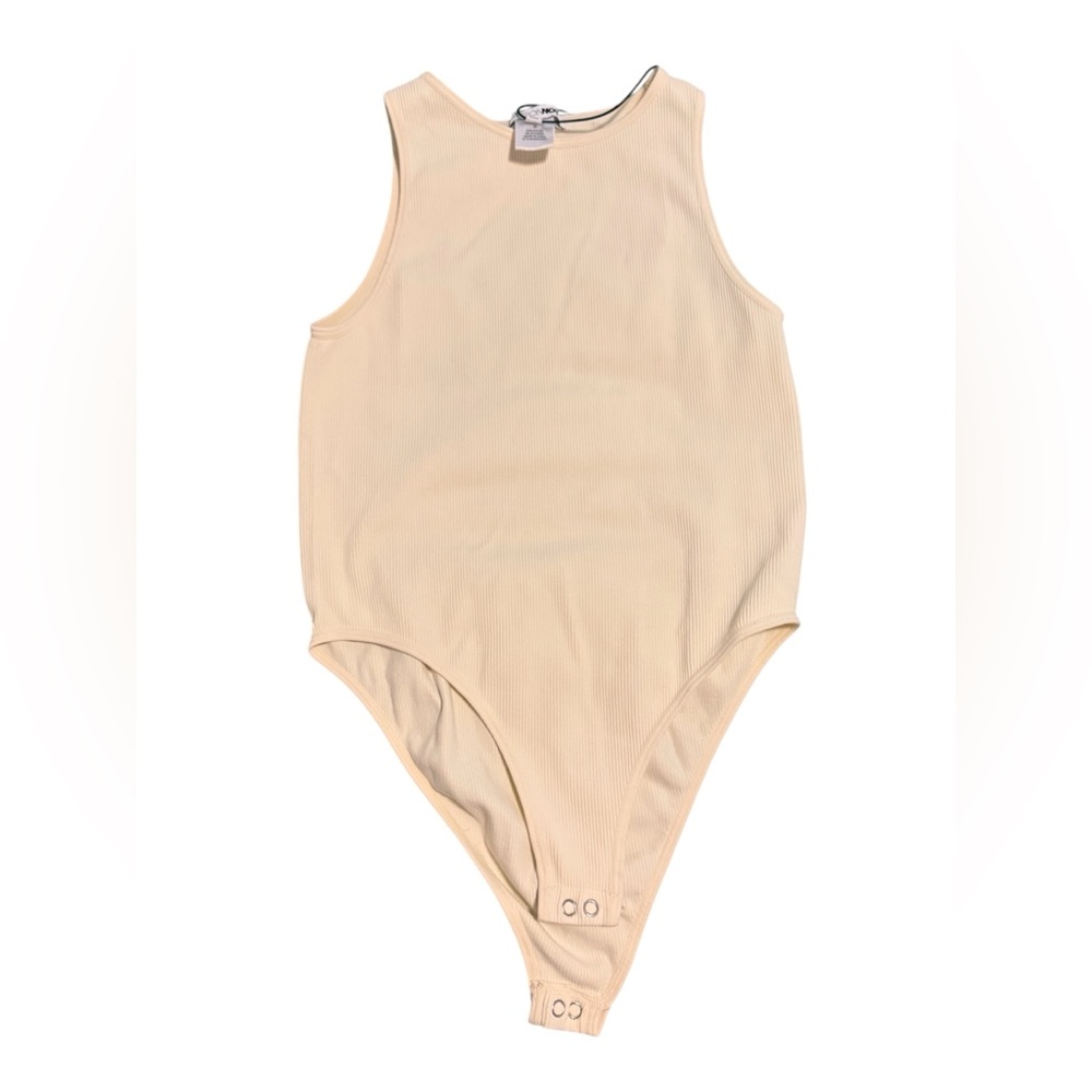 Fashion Nova Cream Ribbed Bodysuit Size M NWT Sienna Seamless